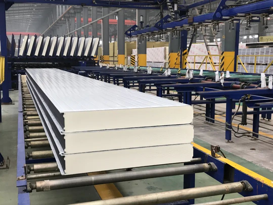 Modern Steel Structure Construction and BRD’s High-Performance Metal Envelope Solutions Modern Steel Structure Construction and BRD’s High-Performance Metal Envelope Solutions